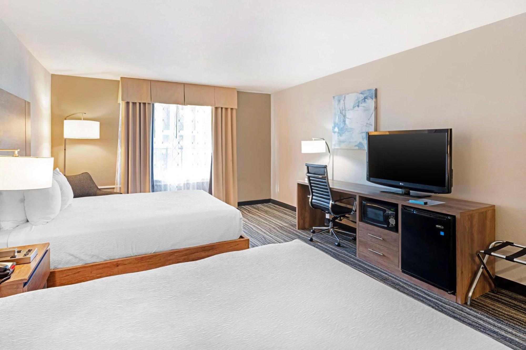 Queen Room with Two Queen Beds - Non-Smoking